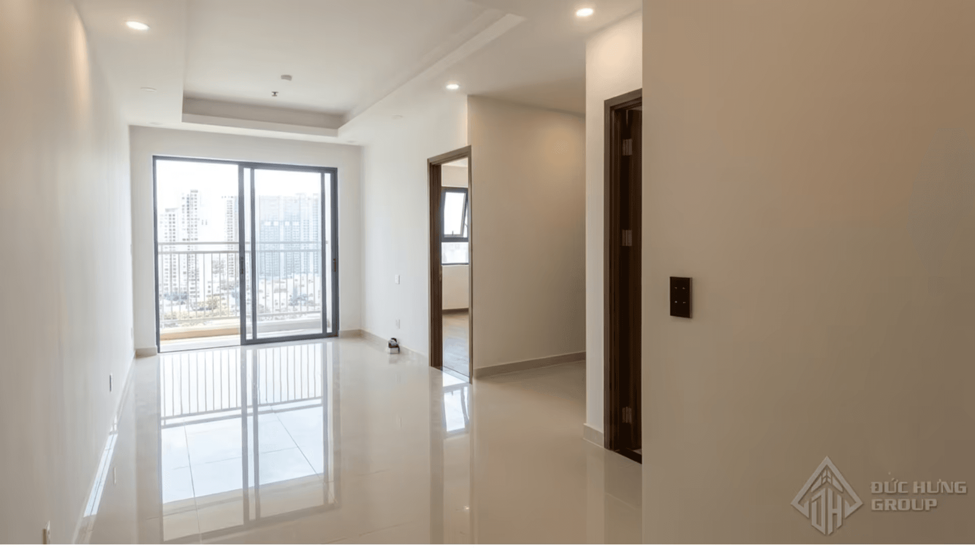 Q7 Saigon Riverside - Ảnh 1