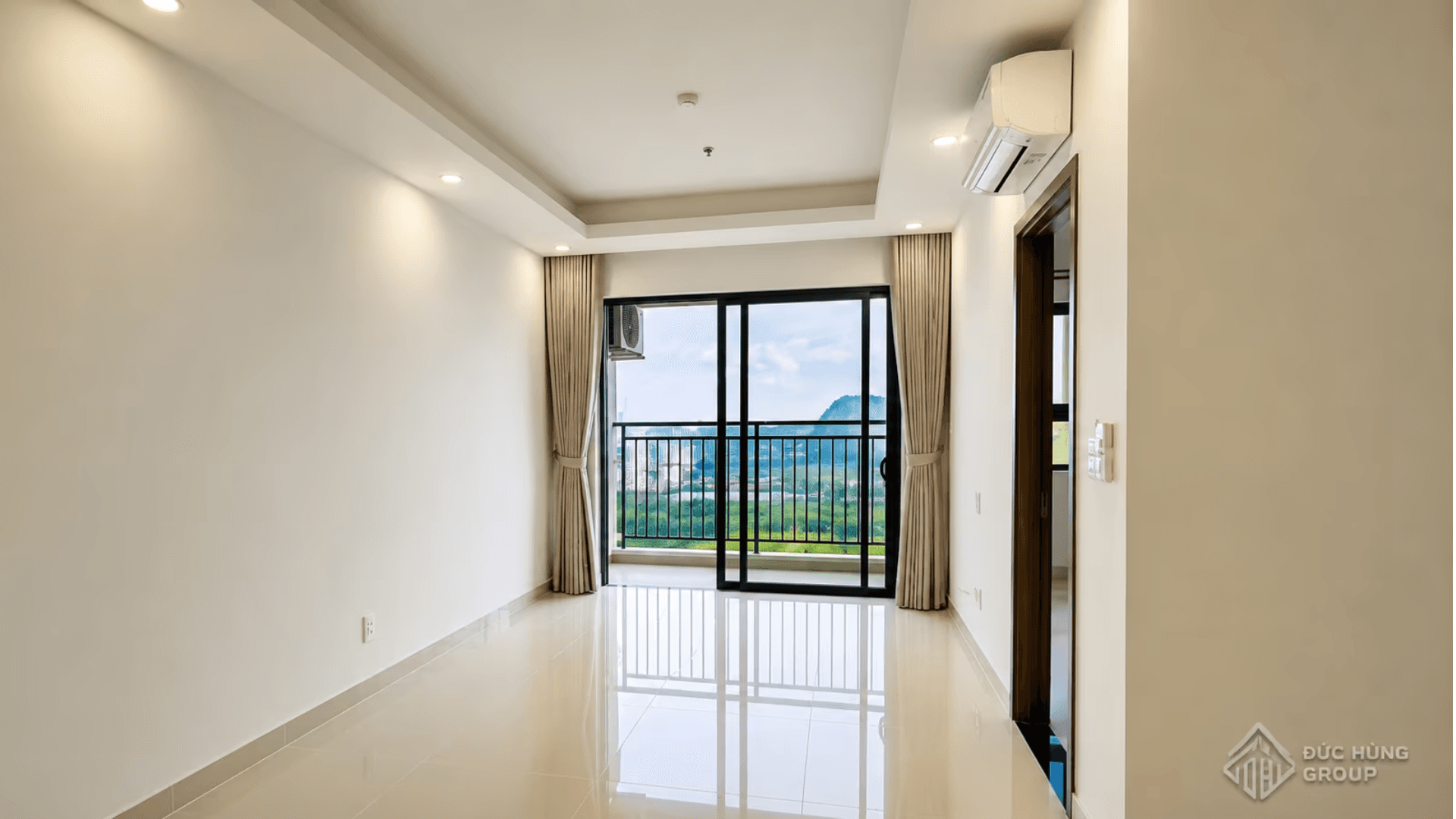 Q7 Saigon Riverside - Ảnh 1