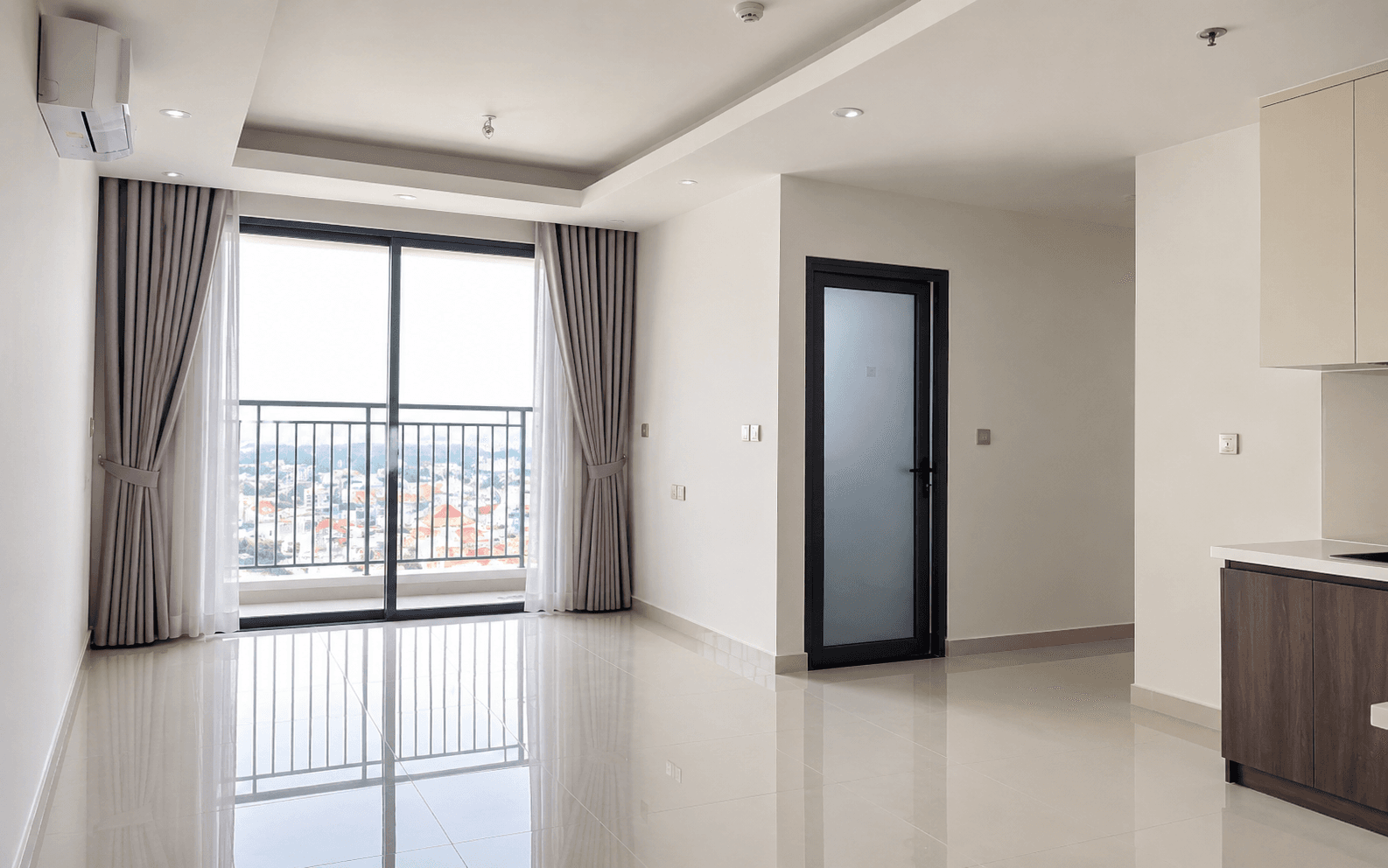 Q7 Boulevard - Ảnh 1