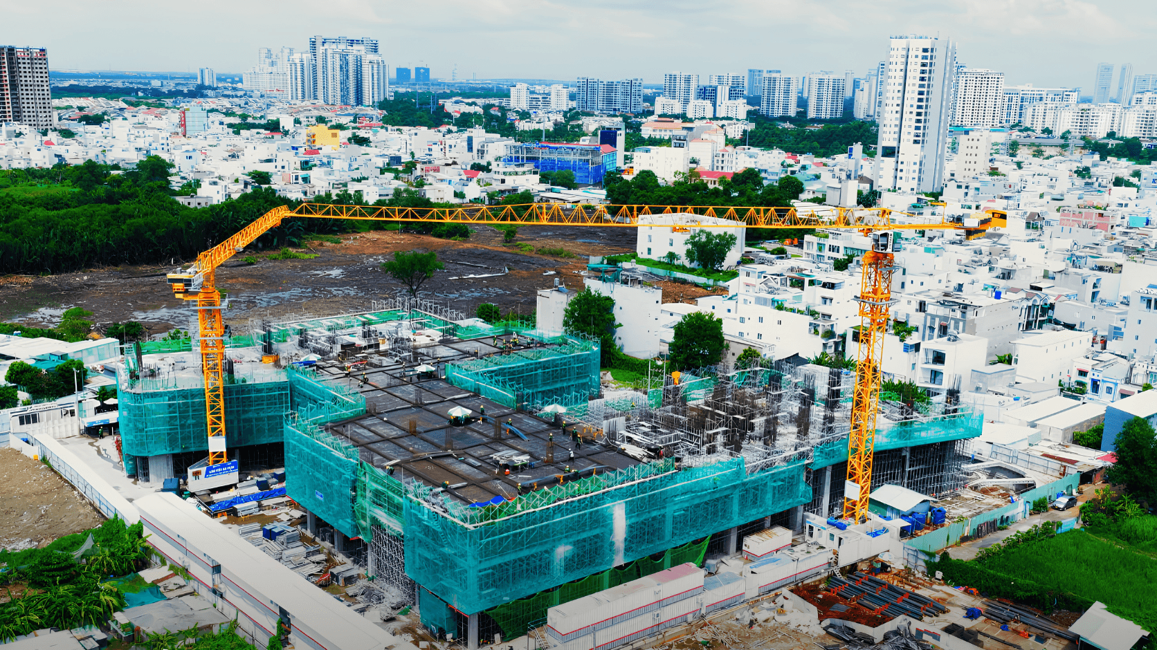 Vlasta Premier Phú Thuận — hình 4