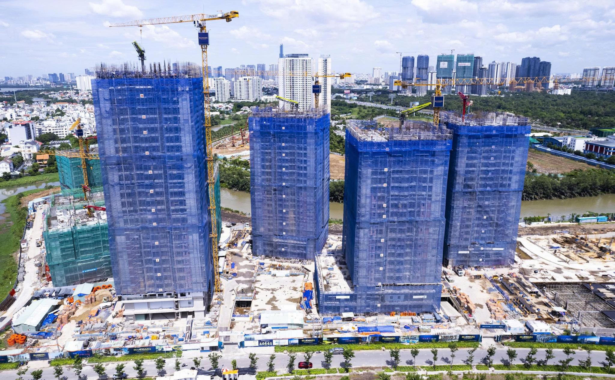 The Privé — hình 11